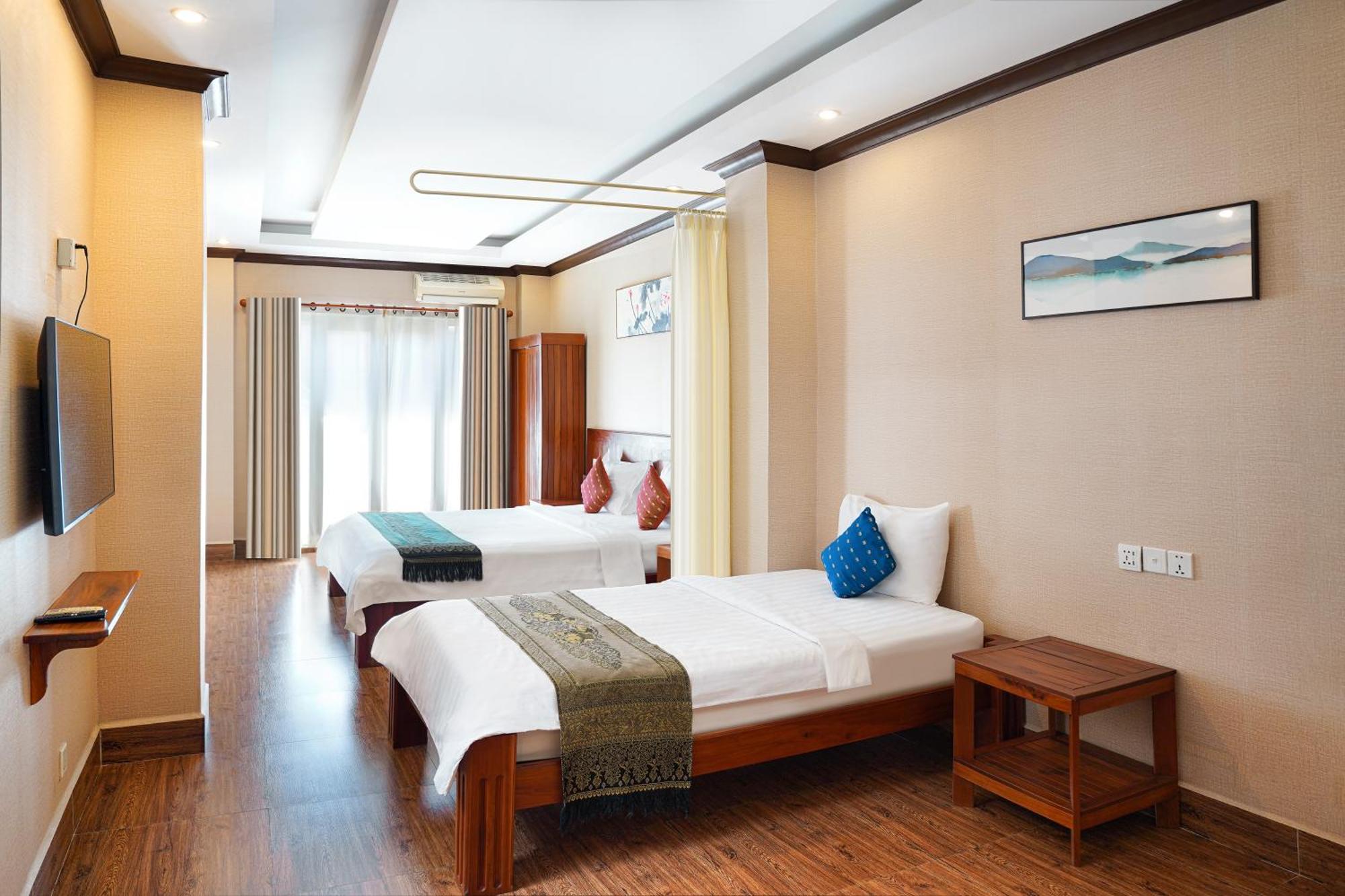 Phuminh Hotel Riverside Phnom Pen Exterior foto