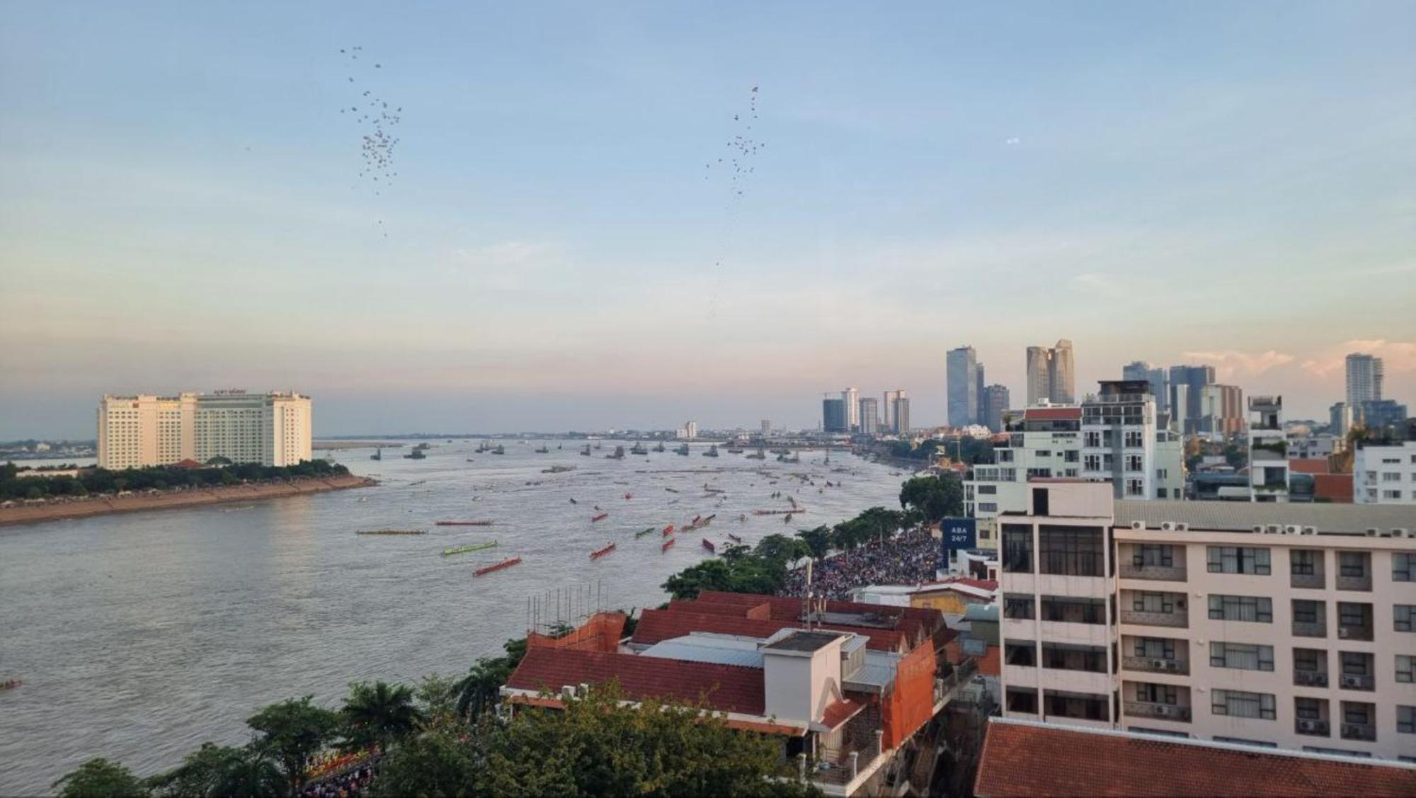 Phuminh Hotel Riverside Phnom Pen Exterior foto
